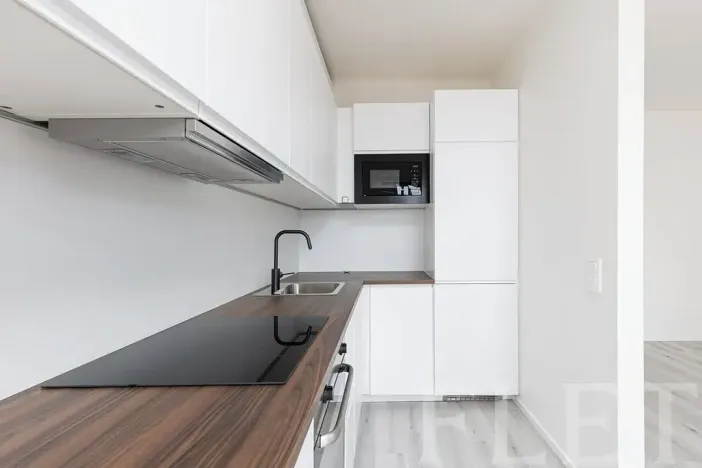 Pronájem bytu 1+kk, Praha - Hloubětín, Waltariho, 36 m2