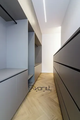Prodej bytu 4+1, Ostrava, 28. října, 105 m2