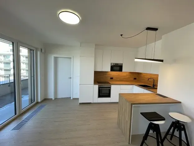 Pronájem bytu 3+kk, Praha - Řeporyje, Haenkeho, 80 m2