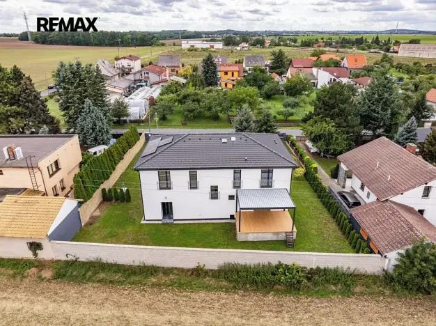 Prodej rodinného domu, Sluhy, 329 m2