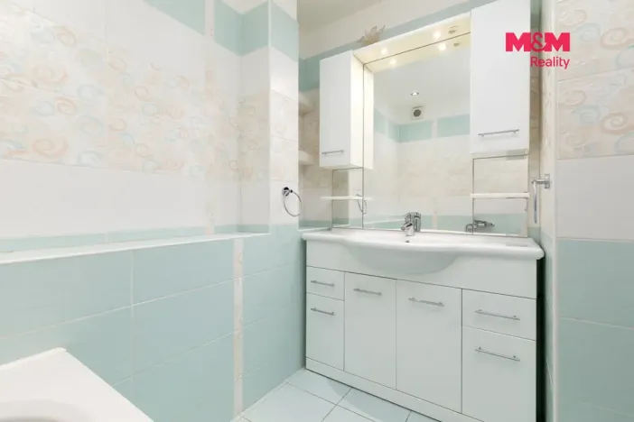 Prodej bytu 3+1, Ostrava - Poruba, Francouzská, 69 m2