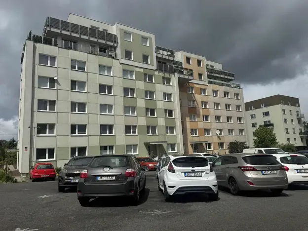 Pronájem bytu 1+kk, Karlovy Vary, Dubová, 30 m2