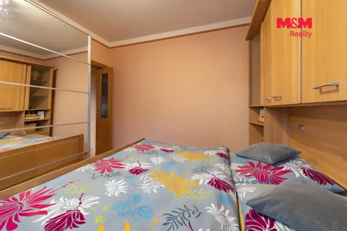 Prodej bytu 3+1, Chodov, Husova, 68 m2