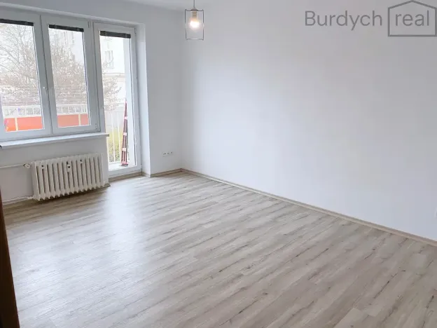 Pronájem bytu 2+1, Brno, Ptašínského, 57 m2