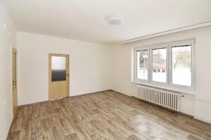 Pronájem bytu 2+1, Chomutov, Haškova, 50 m2