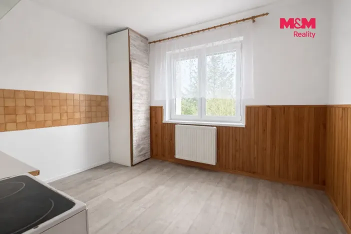 Prodej bytu 3+1, Dobev - Stará Dobev, 73 m2