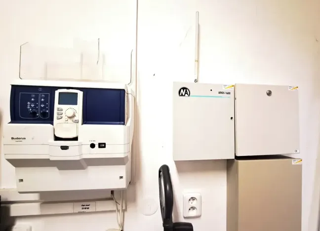 Pronájem výrobních prostor, Tečovice, 706 m2