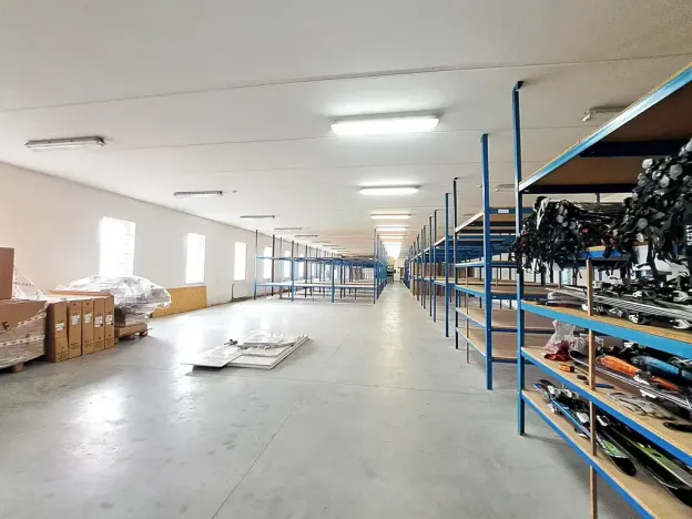 Pronájem výrobních prostor, Tečovice, 890 m2
