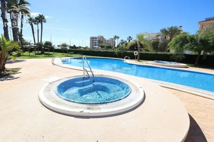 Prodej bytu, Mil Palmeras, Alicante, Španělsko, 120 m2
