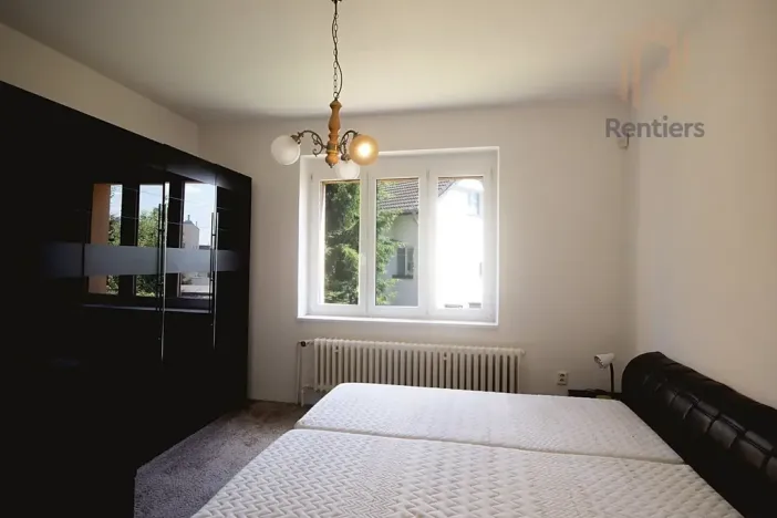 Pronájem rodinného domu, Praha - Kyje, Hejtmanská, 153 m2