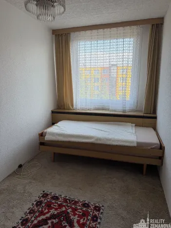 Pronájem bytu 3+1, Praha - Strašnice, Pod strání, 74 m2
