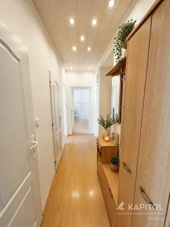Pronájem bytu 2+1, Praha - Břevnov, Na Větrníku, 46 m2