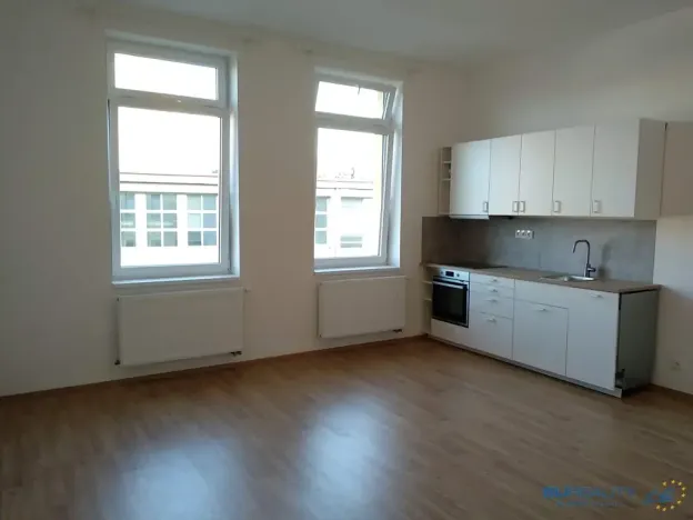 Pronájem bytu 2+kk, Náchod, Komenského, 61 m2