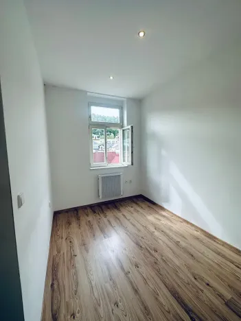 Prodej bytu 2+1, Karlovy Vary, Jaltská, 51 m2