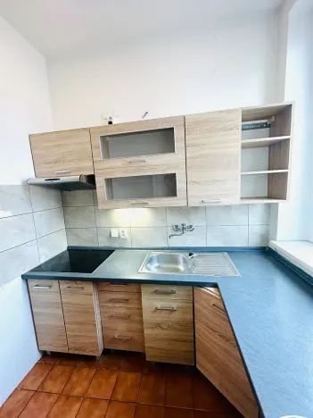 Prodej bytu 2+1, Karlovy Vary, Jaltská, 51 m2