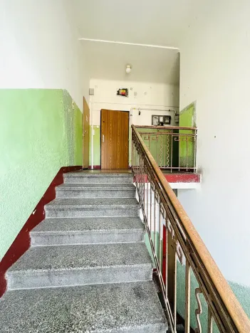 Prodej bytu 2+1, Karlovy Vary, Jaltská, 51 m2