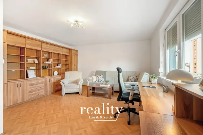 Prodej bytu 2+1, Znojmo, náměstí Svobody, 76 m2