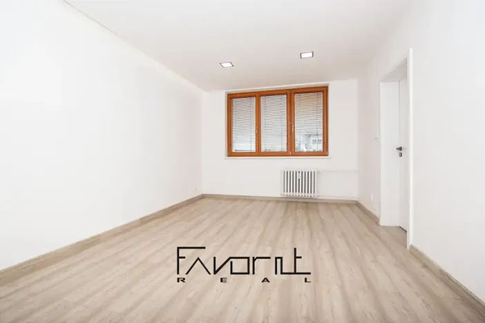 Prodej bytu 3+1, Ostrava, Čujkovova, 68 m2