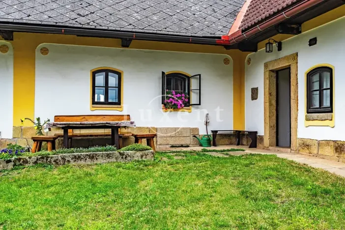 Prodej rodinného domu, Dvůr Králové nad Labem, K Rybníkům, 600 m2