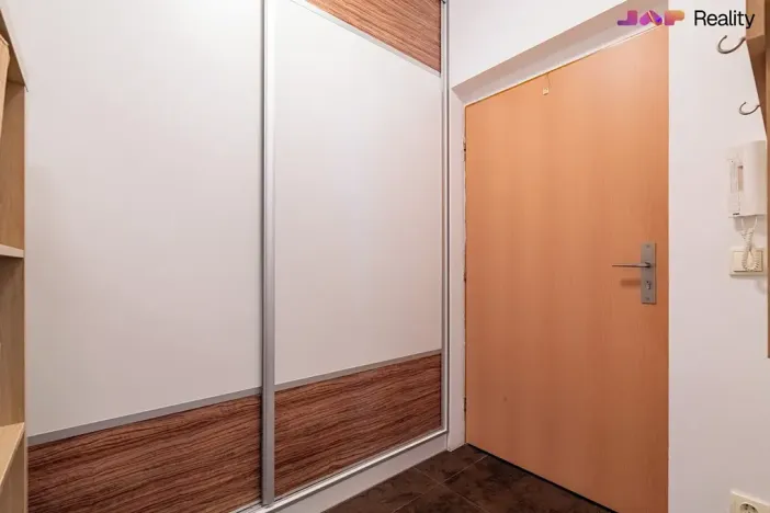 Pronájem bytu 2+kk, Modřice, K Lesu, 39 m2