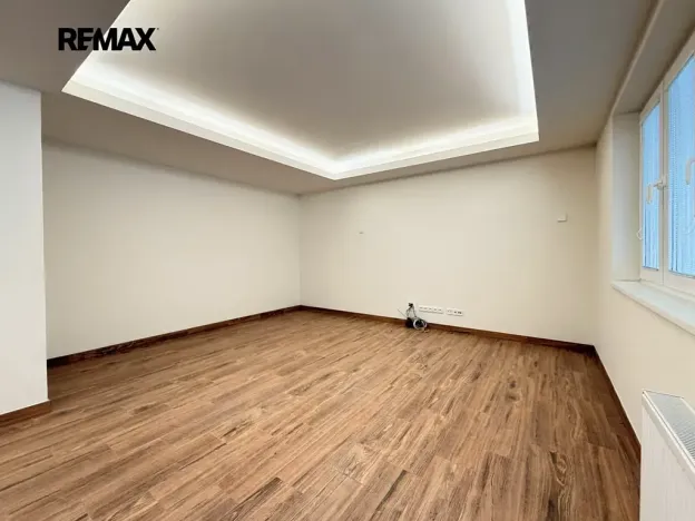 Pronájem rodinného domu, Praha - Nebušice, Na Malé Šárce, 302 m2