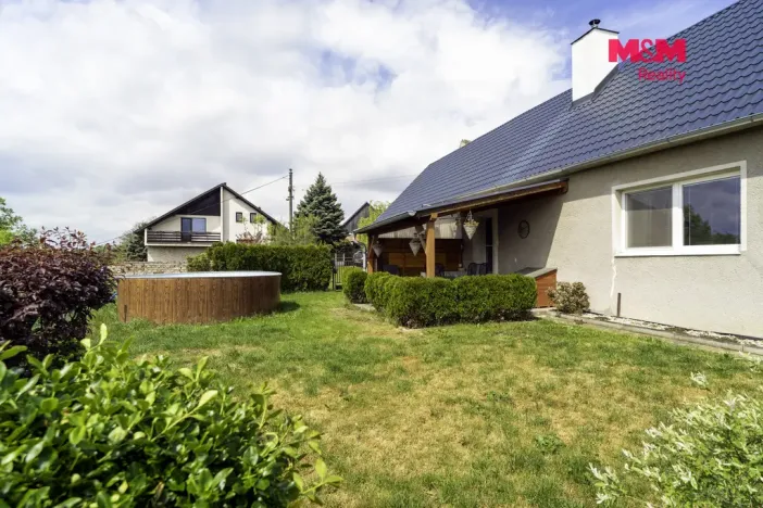 Prodej rodinného domu, Uhersko, 120 m2