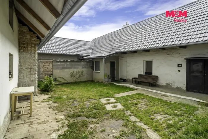 Prodej rodinného domu, Uhersko, 120 m2