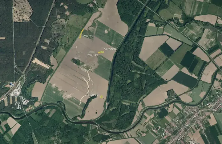Prodej pole, Bzenec, 12700 m2