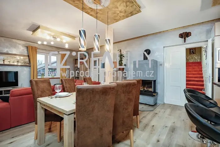 Prodej vícegeneračního domu, Pečky, 280 m2