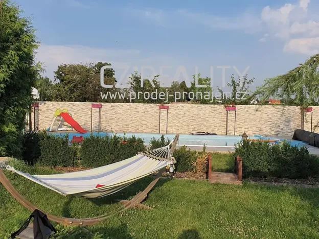 Prodej vícegeneračního domu, Pečky, 280 m2