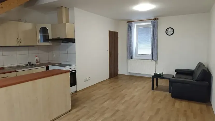 Pronájem bytu 2+kk, Odolena Voda, Postřižínská, 60 m2