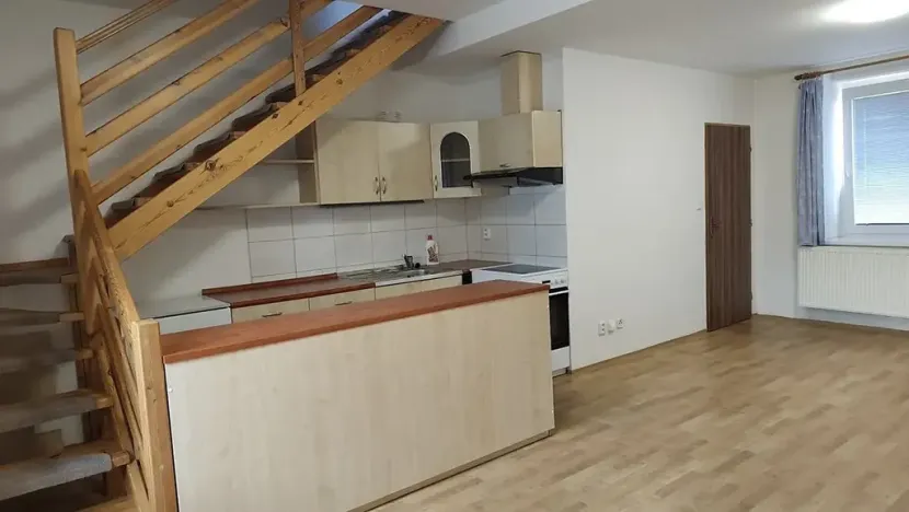 Pronájem bytu 2+kk, Odolena Voda, Postřižínská, 60 m2