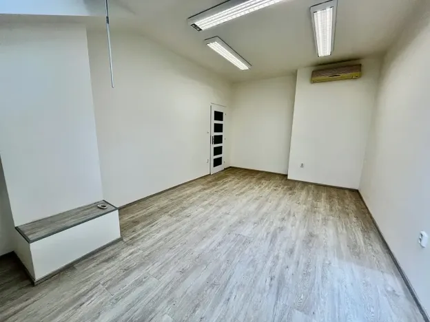 Pronájem kanceláře, Praha, 75 m2