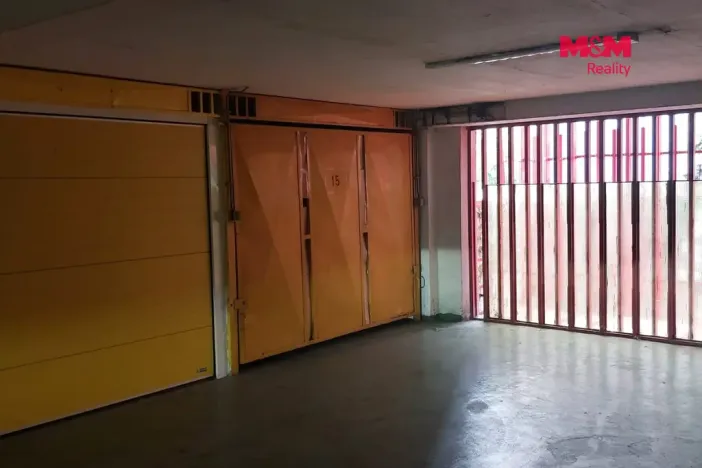 Prodej garáže, Praha, Chelčického, 18 m2