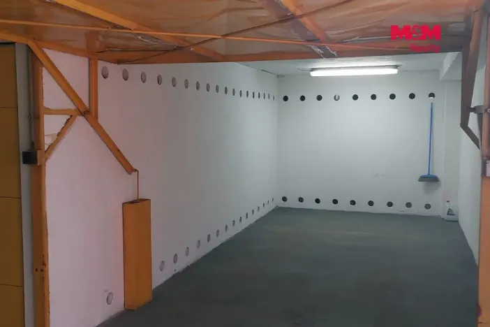 Prodej garáže, Praha, Chelčického, 18 m2