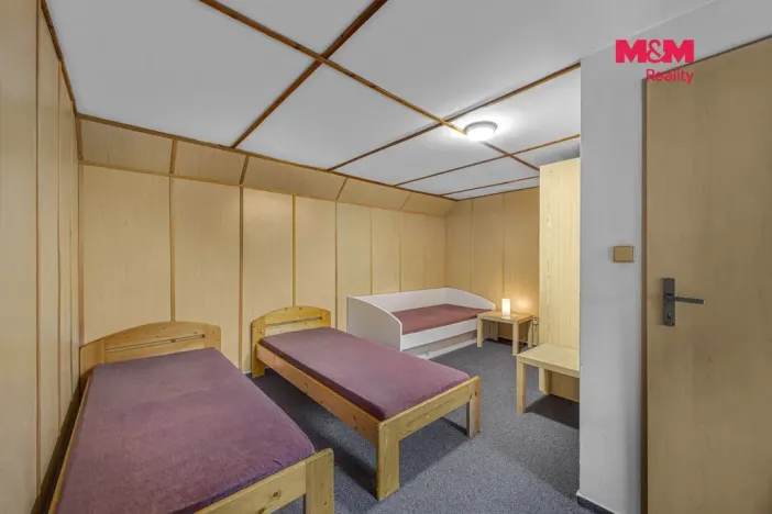 Prodej ubytování, Deštné v Orlických horách, 1200 m2