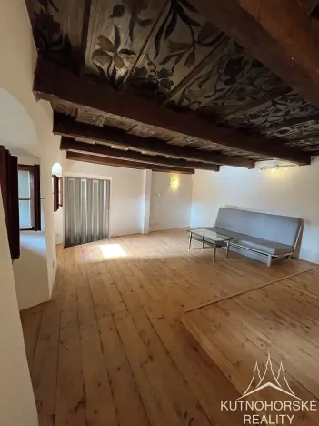 Pronájem bytu 1+kk, Kutná Hora, Komenského náměstí, 27 m2