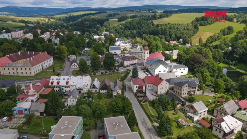 Prodej ubytování, Rokytnice v Orlických horách, náměstí T. G. Masaryka, 431 m2