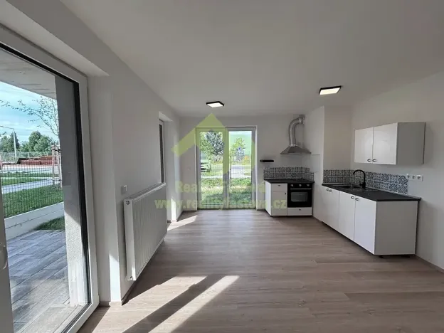 Pronájem bytu 1+kk, Dobřany, Denksteinova, 38 m2