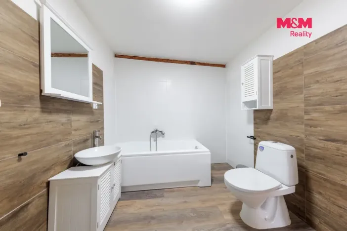 Prodej činžovního domu, Hroznětín, Mlýnská, 327 m2