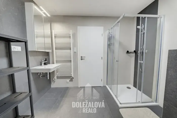 Pronájem bytu 1+kk, Jihlava, Okružní, 45 m2