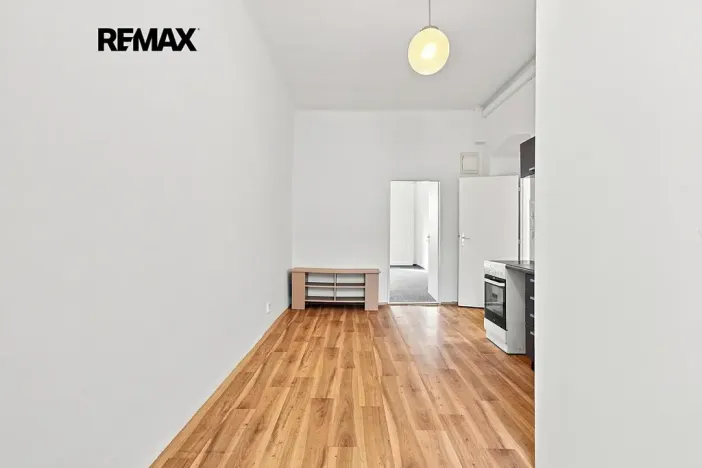 Pronájem bytu 1+1, Plzeň, Skvrňanská, 50 m2