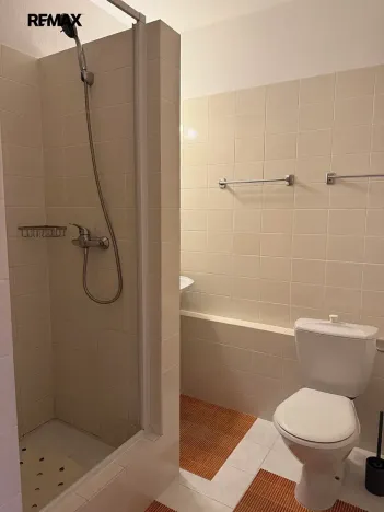 Pronájem bytu 1+kk, Praha - Újezd nad Lesy, Borovská, 35 m2