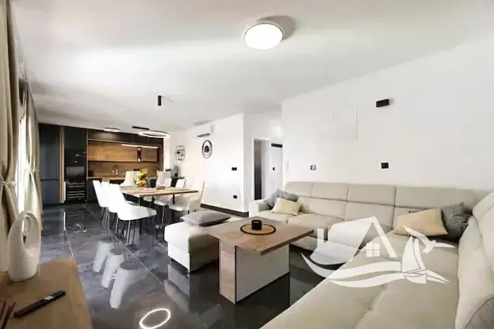 Prodej vily, Vrsi, Chorvatsko, 209 m2