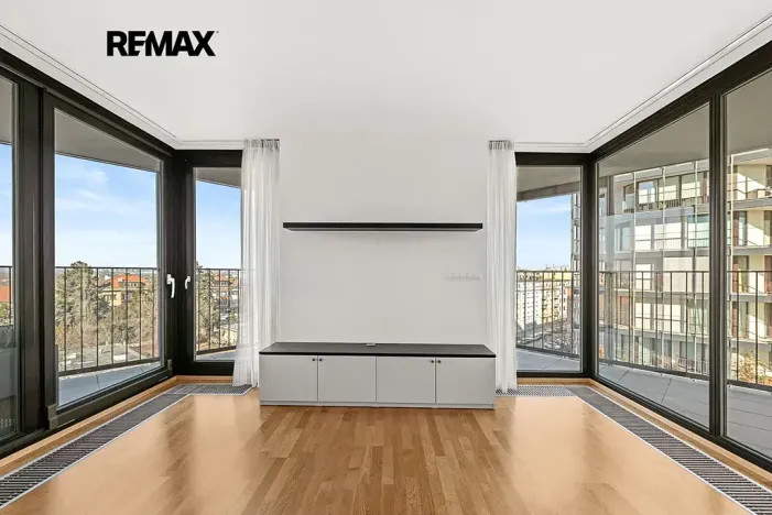 Pronájem bytu 2+kk, Praha - Žižkov, Malešická, 73 m2
