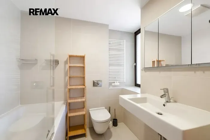 Pronájem bytu 2+kk, Praha - Žižkov, Malešická, 73 m2