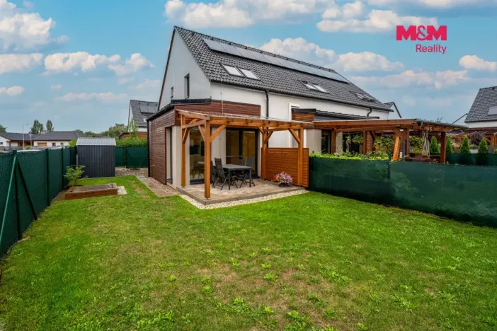 Prodej bytu 3+kk, Smiřice - Rodov, 81 m2