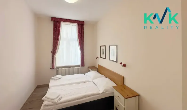 Pronájem bytu 2+kk, Karlovy Vary, Tylova, 34 m2