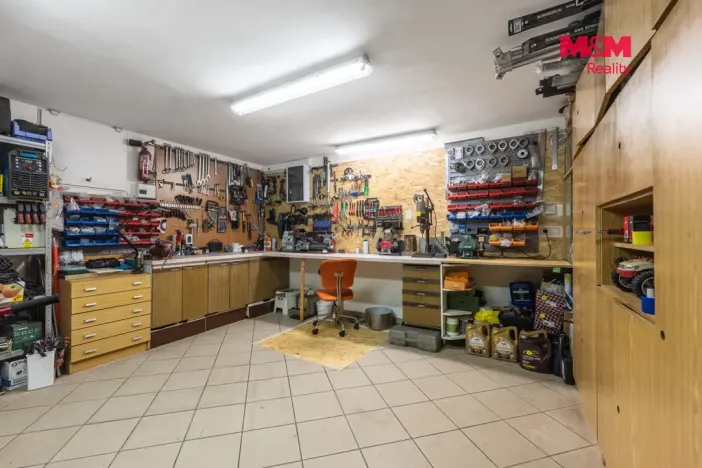 Prodej rodinného domu, Hovorany, 262 m2