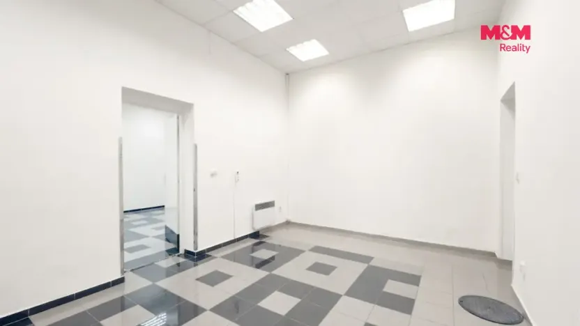 Prodej obchodního prostoru, Praha - Libeň, Sokolovská, 144 m2